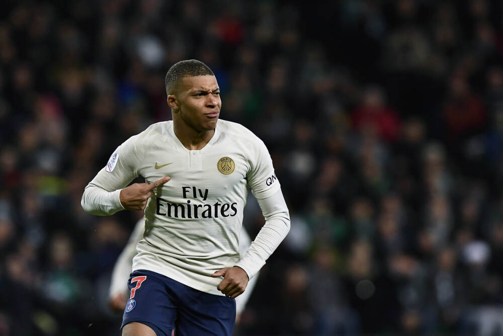 省政协十三届四次会议举行第二次全体会议 广东高质量发展再添“金点子”！